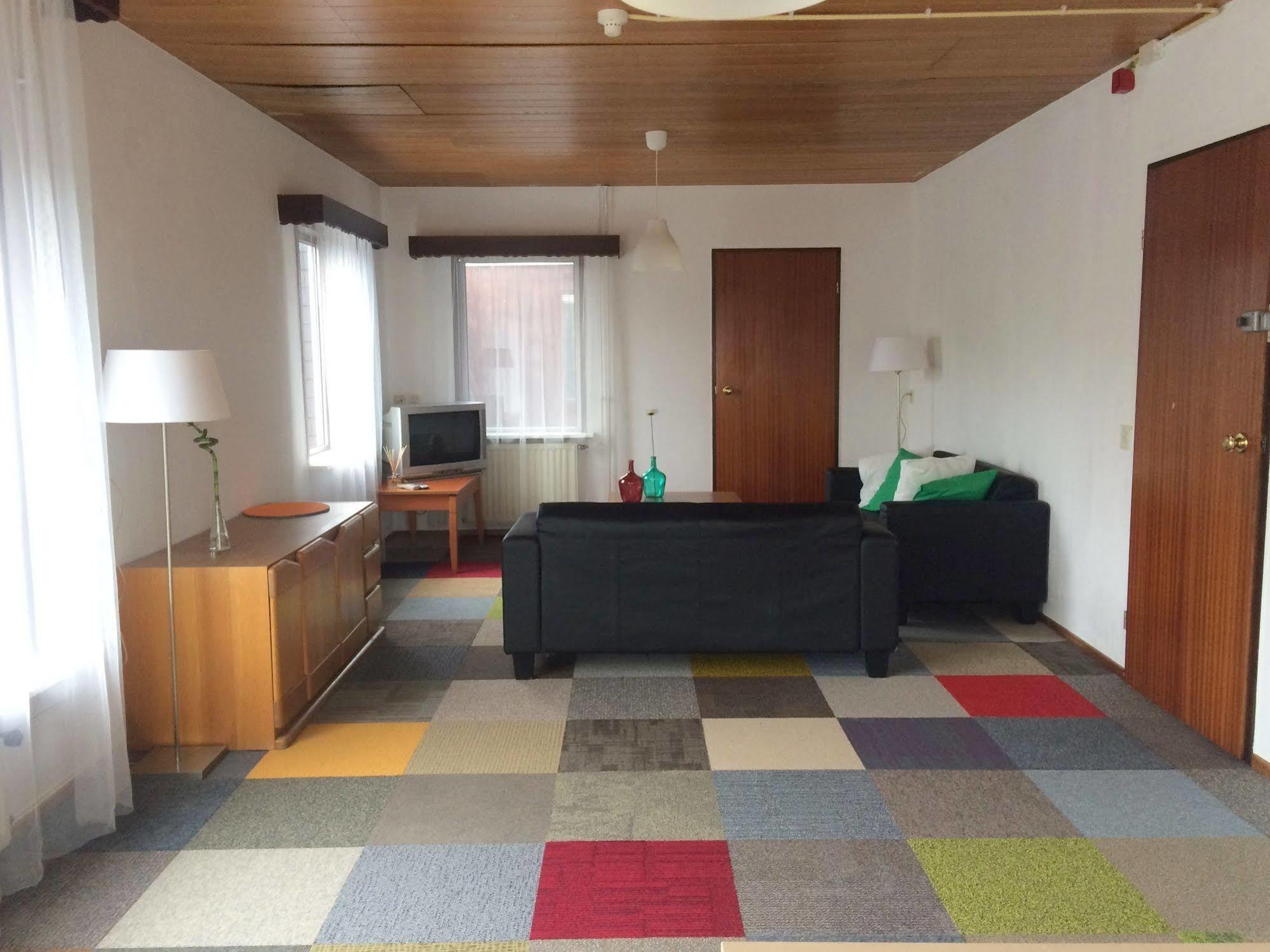 The Budget Hotel Hazerswoude-Rijndijk Bagian luar foto