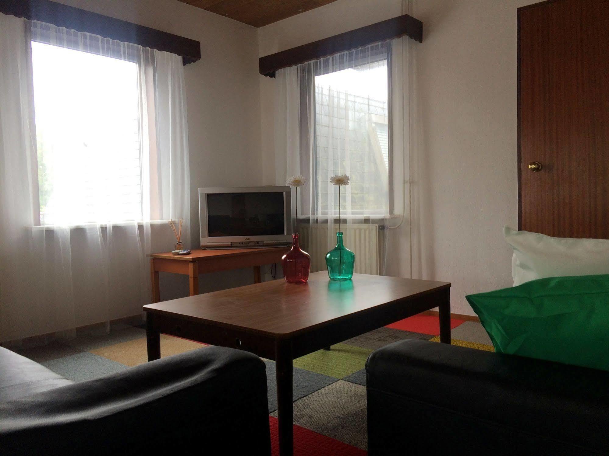 The Budget Hotel Hazerswoude-Rijndijk Bagian luar foto